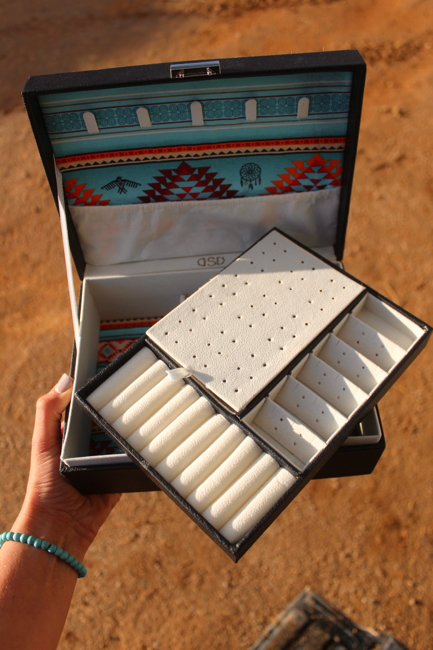 XL Steerhead Cowgirl case #1004