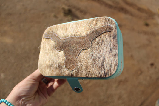 MD Cowgirl Case w/brands #1003